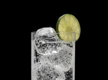 salud-y-bienestar/bienestar/alimentacion/20260818/agua-gas-alternativa-saludable-refrescos_443897