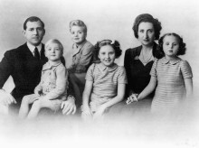 espana/casa-real/20260728/rey-juan-carlos-autoriza-consultas-archivo-padre-no-pudo-acceder_444061