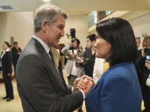 espana/20260728/feijoo-reune-keiko-fujimori-antes-investidurapresidencial-peru_444527