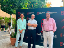 espana/la-voz-de-cordoba/sociedad/20260729/dean-cabildo-catedral-cordoba-visita-caballerizas-reales_444831
