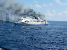 internacional/20260802/mueren-cinco-personas-incendio-ferry-200-pasajeros-indonesia_446122