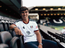 deportes/futbol/20260805/perfecto-ingles-gonzalo-primera-entrevista-como-jugador-fulham_446907