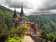religion/20260806/5-grandes-santuarios-marianos-peregrinacion-espana_446977