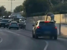 espana/comunidad-valenciana/20260806/pillan-hombre-subido-techo-vehiculo-marcha-increible-cierto_447445
