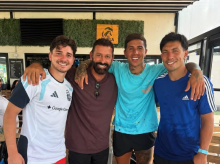gente/20260807/julian-alvarez-ibiza-jugando-padel-plena-tension-entre-atletico-barcelona-fichaje_447655