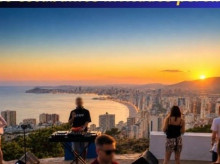 espana/comunidad-valenciana/20260807/golpe-raves-clandestinas-policia-benidorm-cuela-fiesta-ilegal-pleno-parque-natural_447750