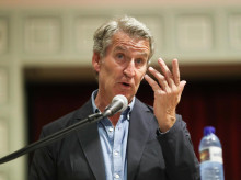 espana/galicia/20260808/feijoo-homenaje-onega-sabia-politica-necesitaba-relato-no-podia-traicionar-realidad_447876