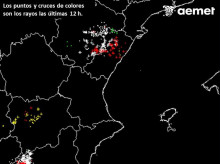 espana/comunidad-valenciana/20260808/100-rayos-tormenta-seca-aemet-apunta-origen-incendios-encadenados-castellon_447921
