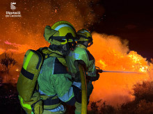 espana/comunidad-valenciana/20260809/incendio-tirig-evoluciona-favorablemente-noche-intenso-trabajo-250-efectivos-19-medios-aereos_448005