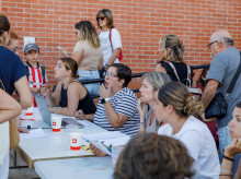 espana/castilla-y-leon/20260810/angustia-evacuados-incendio-segovia-te-vas-pensamiento-no-saber-cuando-podras-volver_448274