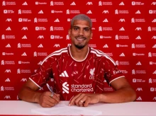 deportes/20260810/araujo-cedido-liverpool-temporada-opcion-compra-55-millones_448414