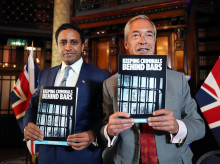 internacional/20260811/nigel-farage-promete-llega-poder-enviara-presos-extranjeros-carceles-britanicas-salvador_448466