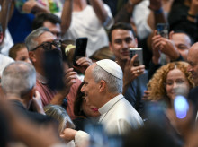 religion/vaticano/20260812/papa-reivindica-participacion-activa-fieles-misa-no-puede-sustituirse-presencia-meramente-virtual_448750