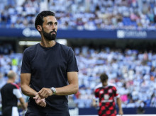 deportes/futbol/20260813/arbeloa-ve-roja-amistoso-ante-malaga-fulham-niega-tirar-penaltis-contrato_449061