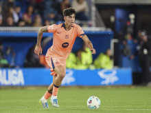 deportes/futbol/20260813/futbolista-podria-abandonar-barcelona-busca-minutos-dejarle-sitio-rodri_449075