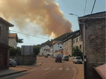 espana/castilla-y-leon/20260814/incendio-caboalles-leon-estabiliza-50-vecinos-evacuados-pueden-volver-casas_449324