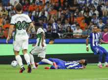 deportes/20260817/marc-aguado-evita-victoria-depor-vuelta-primera_450188