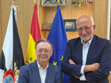 espana/comunidad-valenciana/20260818/mensaje-juan-jesus-vivas-juan-roig-visitar-ceuta-gracias-venir-dar-cara-apoyar-equipos-mercadona_450461