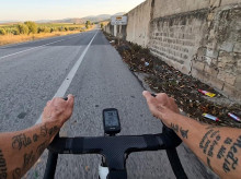 motor/20260820/ciclista-aplauden-conductores-sentido-comun-no-me-gusta-llevar-coches-detras-dejo-pasar_450639