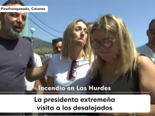 sociedad/20260819/maria-guardiola-rompe-llorar-escuchar-testimonios-vecinos-evacuados-incendio-hurdes_450729