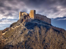 espana/castilla-y-leon/20260821/arqueologos-hallan-tres-torres-dos-puertas-desconocidas-castillos-antiguos-soria_451032