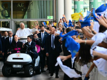 religion/iglesia/20260822/liberemos-educacion-ideologia-papa-detalla-hoja-ruta-sanar-convivencia-asfixiada-desconfianza_451448