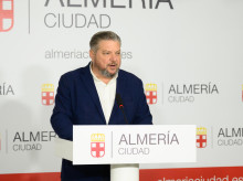 espana/andalucia/20260824/dimite-concejal-cultura-almeria-dar-positivo-alcohol-coche-salir-feria_451814