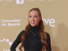 gente/20260824/quien-erola-jons-polemica-influencer-hecho-viral-papel-vuelta_451871