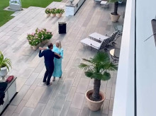 gente/20260826/vals-jardin-palacio-principes-noruega-celebraron-25-anos-matrimonio_452175