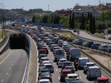 espana/madrid/20260826/accidente-1-complica-circulacion-madrid-provoca-varios-kilometros-retenciones_452337