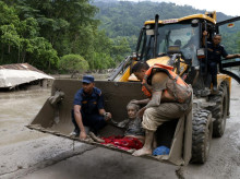 internacional/20260826/dos-espanoles-entre-341-extranjeros-desaparecidos-nepal-riada-masiva_452474