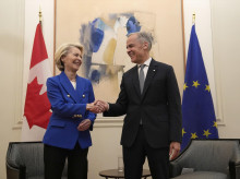 internacional/20260826/canada-busca-acercamiento-europa-enfado-estados-unidos_452475