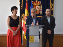 espana/20260826/angel-victor-torres-recula-anuncia-no-usara-polideportivos-ceuta-alojar-inmigrantes_452575
