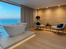espana/comunidad-valenciana/20260827/construida-colina-piscinas-sala-juegos-asi-son-villas-lujo-privadas-donde-murio-matrimonio-irlandes-jacuzzi_452670