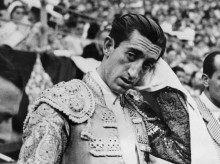 estilo-vida/moda/20260829/manolete-primer-torero-icono-moda_453130