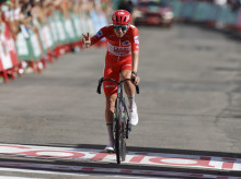 deportes/20261019/pogacar-fija-espana-gran-objetivo-2027-algun-momento-tendre-completar-vuelta_471218