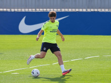 deportes/futbol/20260831/unica-salida-posible-julian-quiere-dejar-atletico-e-barca_453528