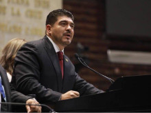 internacional/20260904/hallan-muerto-arma-fuego-diputado-mexicano-zenyazen-escobar-veracruz_455589