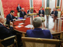 internacional/20260906/putin-emisarios-trump-miden-durante-tres-horas-intentar-desbloquear-guerra-ucrania_455758