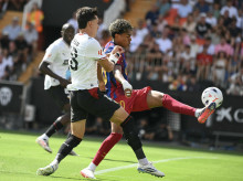deportes/futbol/la-liga/20260906/valencia-fc-barcelona-directo-sigue-vivo-cuarta-jornada-laliga-ea-sports_455800