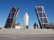 espana/madrid/20260921/30-anos-torres-inclinadas-cambiaron-skyline-madrid-115-metros-altura_456073