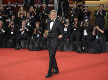 gente/20260913/reloj-8700-euros-george-clooney-recogio-leon-oro-festival-venecia_456169