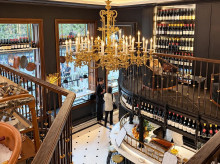 estilo-vida/restaurantes/20260913/come-nuevo-lhardy-restaurante-cautivo-azorin-dos-siglos-historia_456421