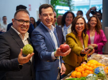 espana/andalucia/20260910/premio-recibira-juanma-moreno-granada-apoyo-almunecar-herradura_457272