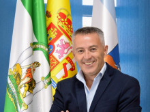 espana/andalucia/sevilla/20260910/dimite-alcalde-socialista-pueblo-sevilla-antes-convertirse-mala-persona_457267