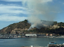 espana/cataluna/barcelona/20260910/incendio-montana-montjuic-barcelona-provoca-columna-humo-visible-desde-toda-ciudad_457414