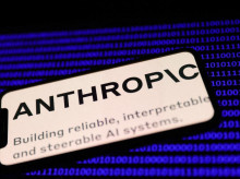 ciencia/20260912/anthropic-pide-frenar-avance-ia-reducir-riesgos-tenemos-obligacion-intentarlo_458130