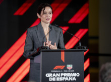 espana/madrid/20260912/ayuso-carga-contra-cobertura-tve-formula-1-esta-haciendo-imposible-deslucir-exito-evento_458120
