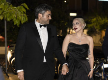 gente/20260912/lady-gaga-da-bienvenida-primer-bebe-prometido-michael-polansky_458112