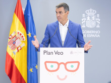 sociedad/20260914/sanchez-amplia-plan-veo-financiar-gafas-menores-lucir-vez-gafas-dior-250-euros_458436